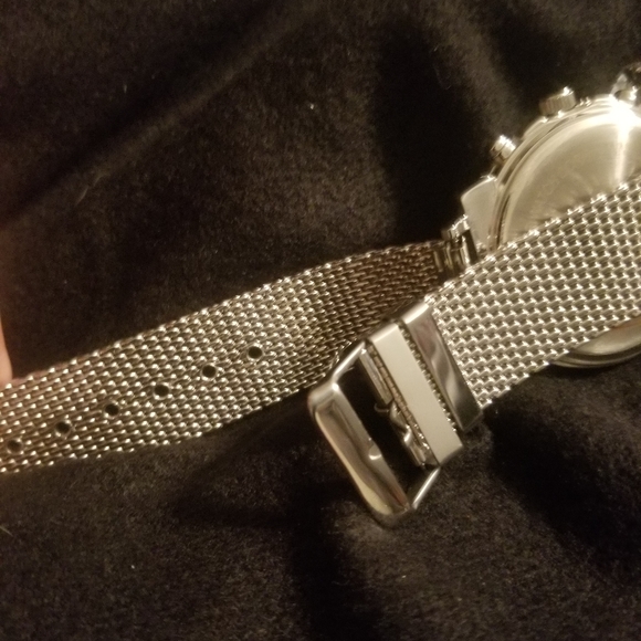 Reduction Sporty Gun Metal WATCH - Picture 7 of 14